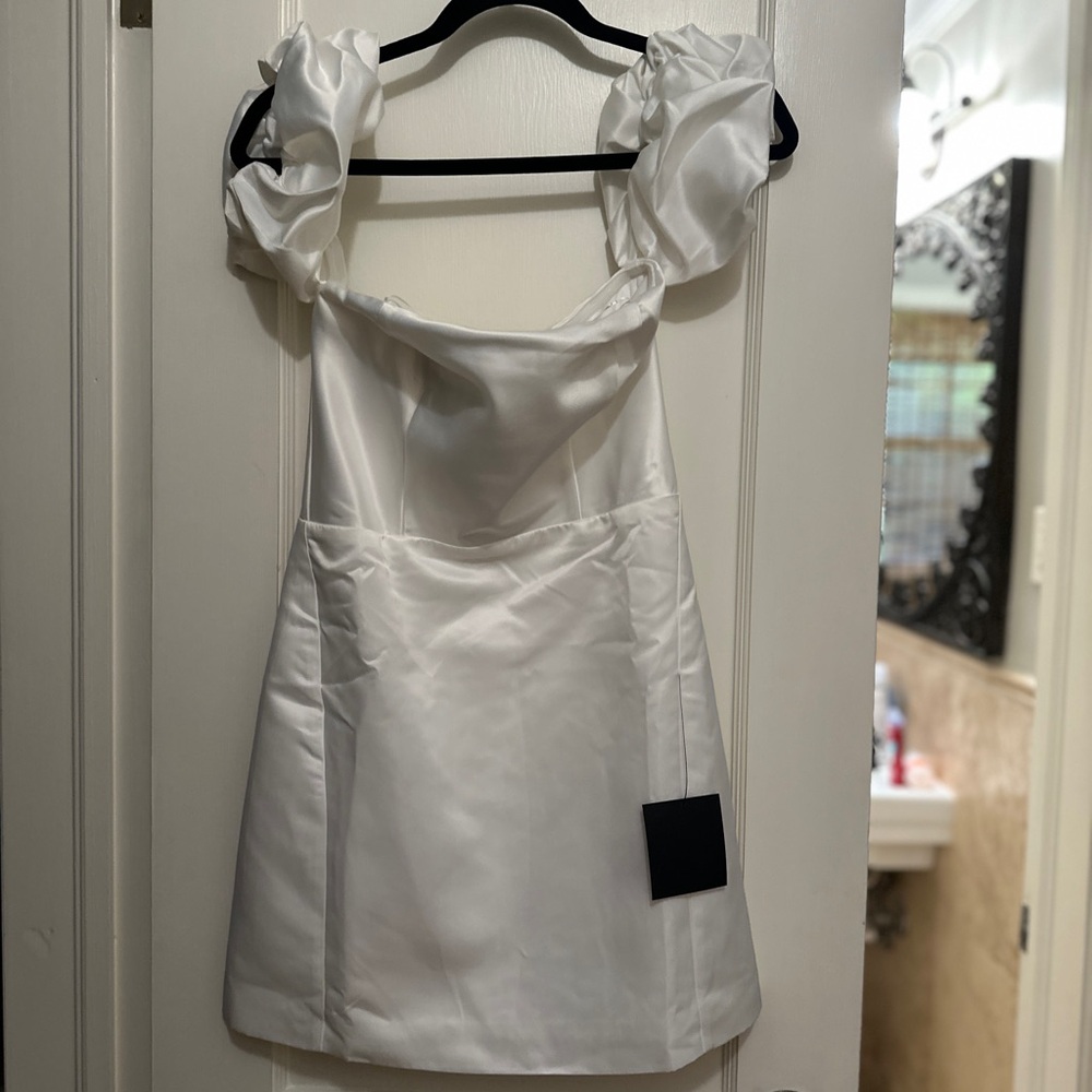New with tags lulu white off the shoulder dress